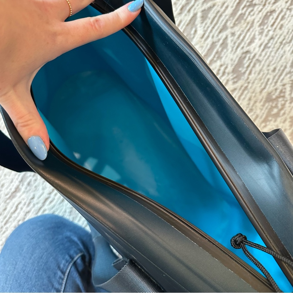 Hydroflask 18L Day Escape Soft Cooler Tote Bag blue - Picture 6 of 7